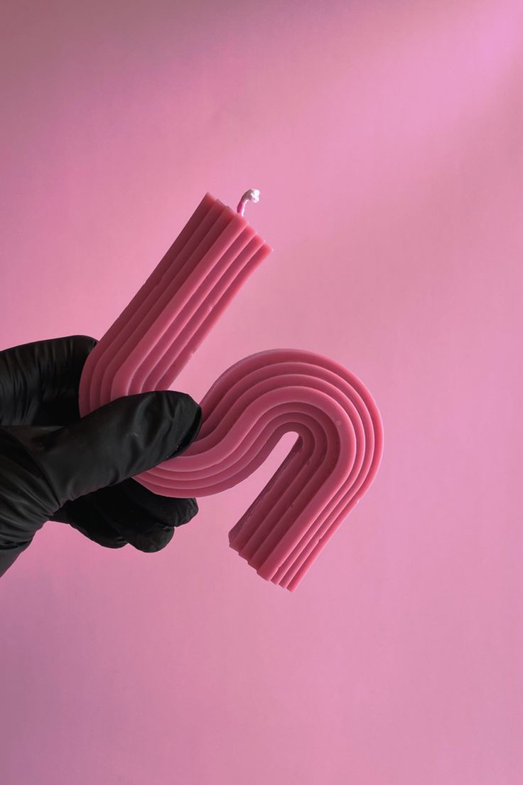 Wavy Ribbed Candle